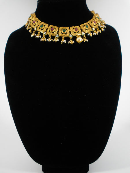 Necklace set with antique gold finish