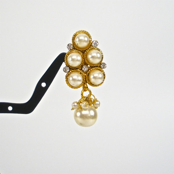haram with symmetric pearl pendants