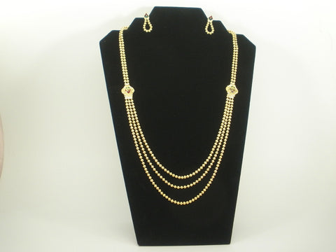 simple haram set with golden beads