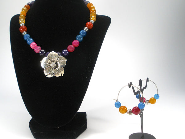 multicolor agate necklace with oxidized flower pendant