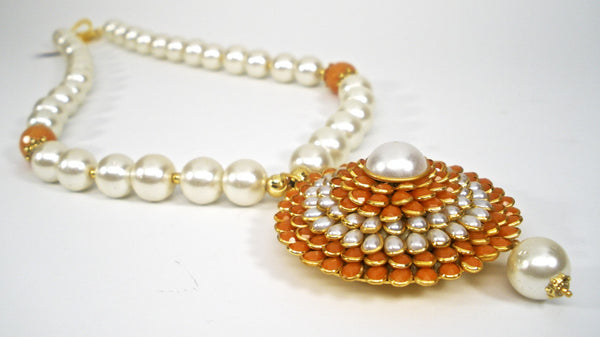 pearl set with pachi pendent