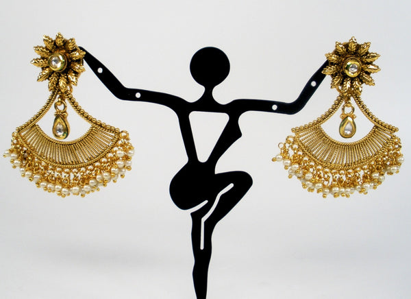 antique necklace set with fan shaped pendant