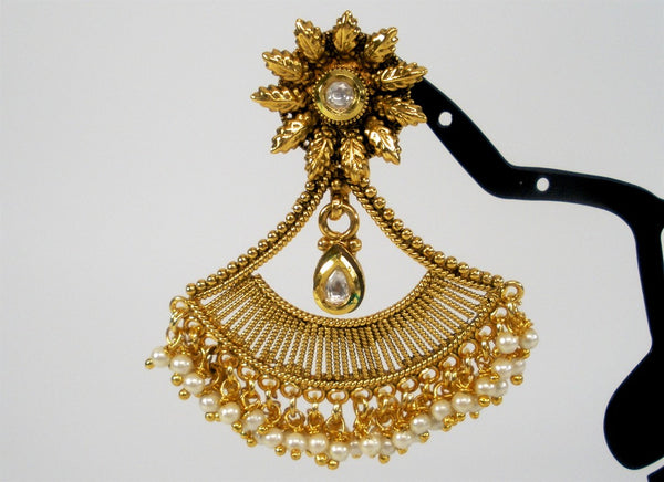 antique necklace set with fan shaped pendant