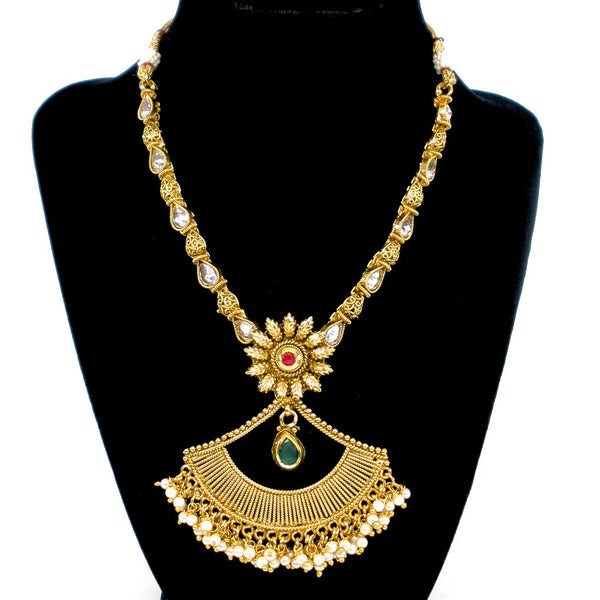 antique necklace set with fan shaped pendant