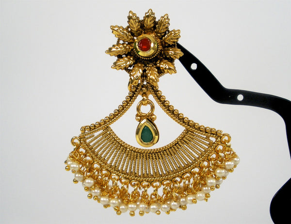 antique necklace set with fan shaped pendant
