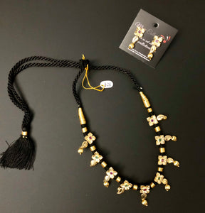 simple gold finish dori necklace set