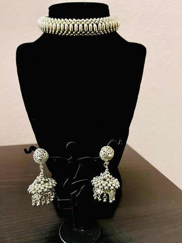 Silver choker set