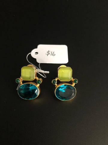 Trendy stone earrings