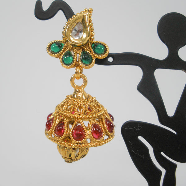 gold finish necklace set with kemp like stones