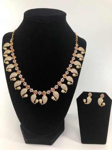 Traditional mango pattern necklace set